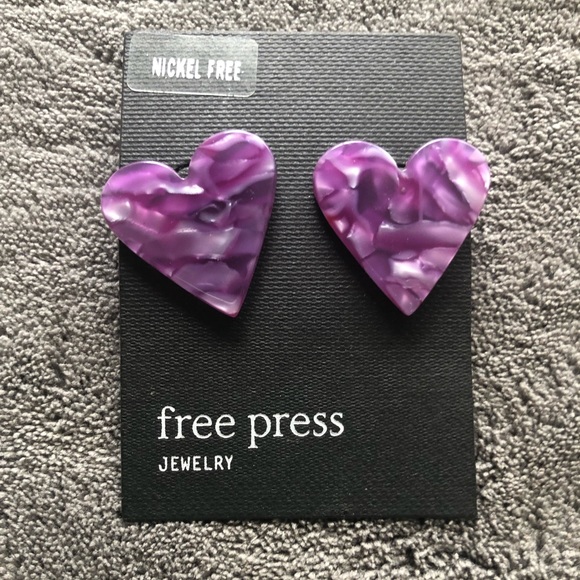 Purple 💜 Heart Free Press Nickel Free Earrings - Picture 1 of 1